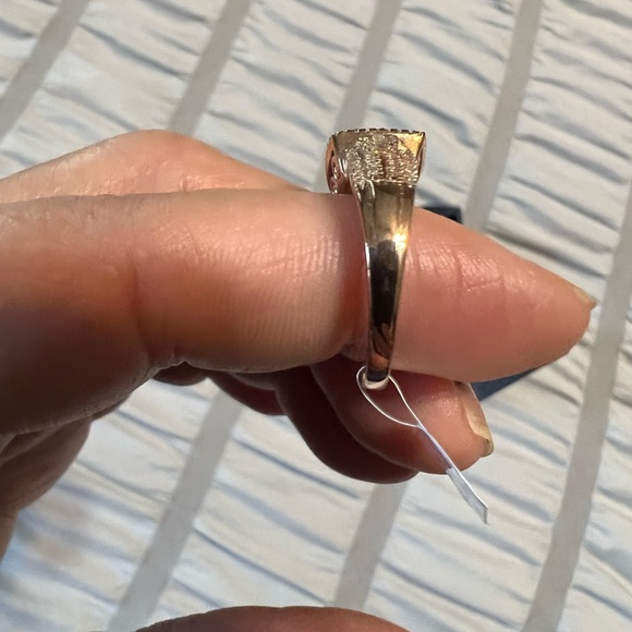 1/4 CTTW Genuine Diamond Ring - Picture 7 of 10